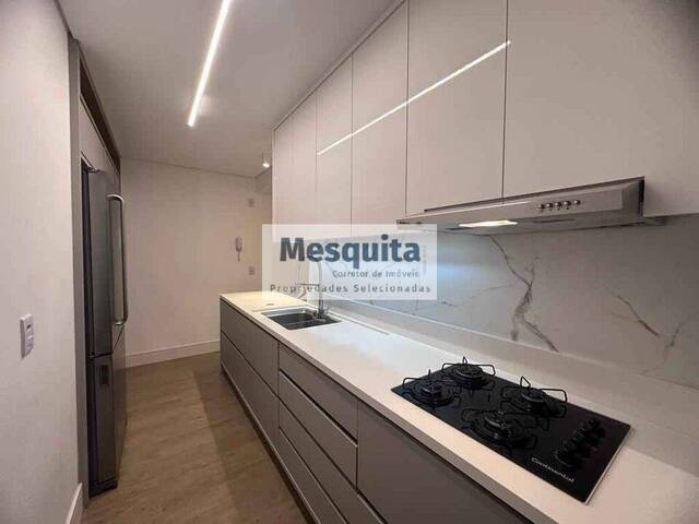 Apartamento para Venda em Balneário Piçarras - 2